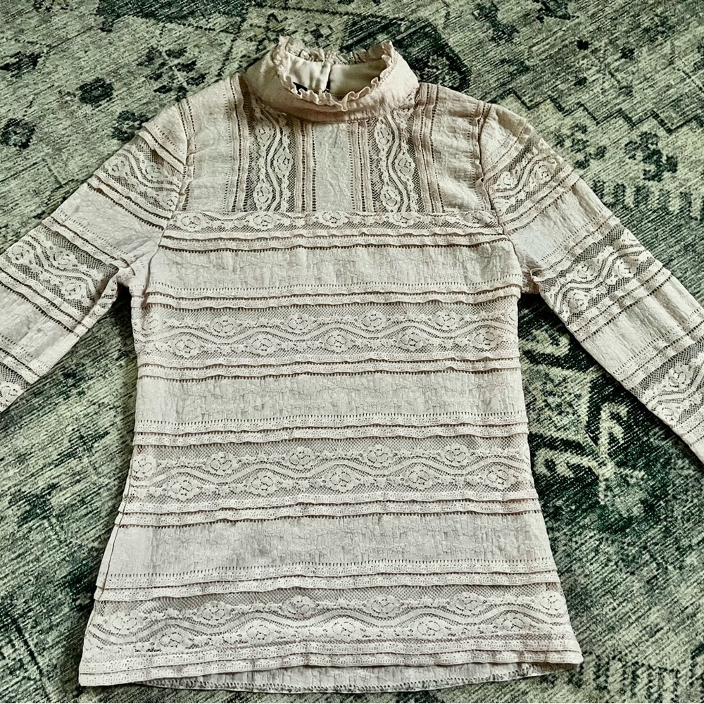Bebe Blush Colored Lined Lace Long Sleeve Dress Shirt (M)